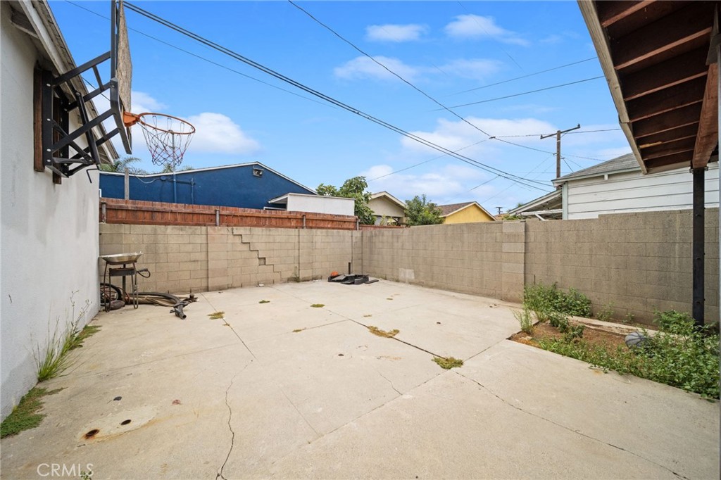 6522 Hereford Property Photo 26