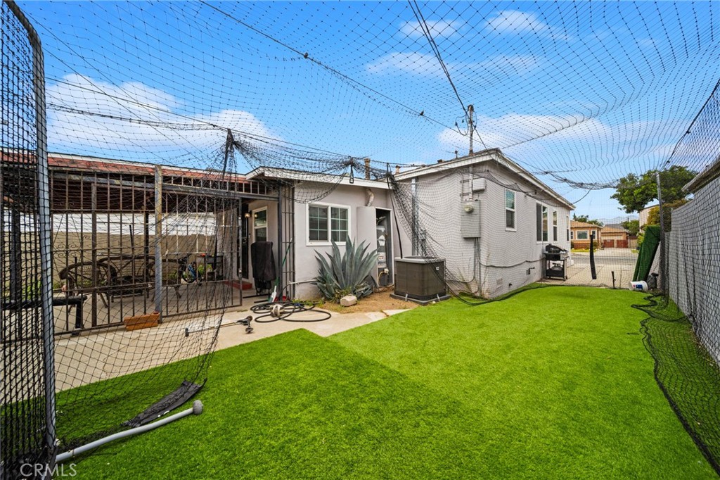 6522 Hereford Property Photo 27