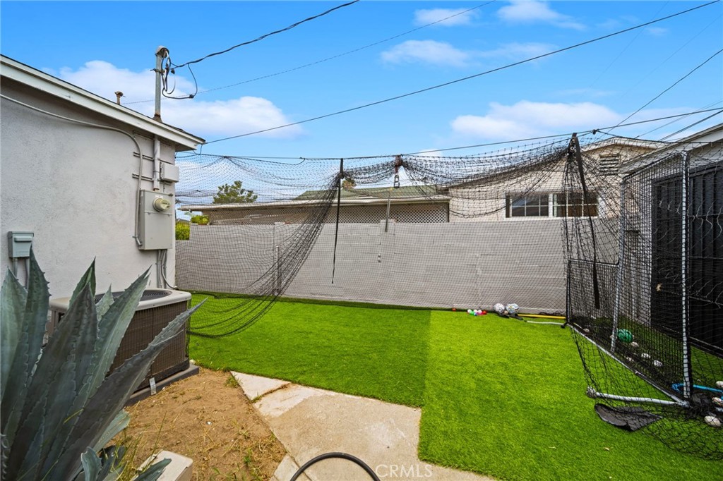 6522 Hereford Property Photo 28