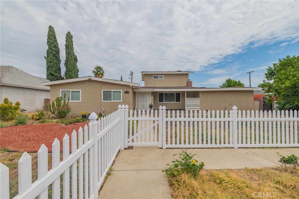 1334 S Glendora Avenue Property Photo 3