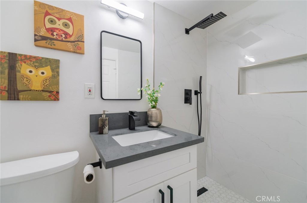 1334 S Glendora Avenue Property Photo 21