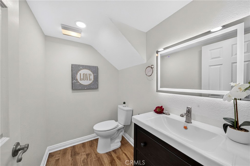 6273 Lincoln Property Photo 18