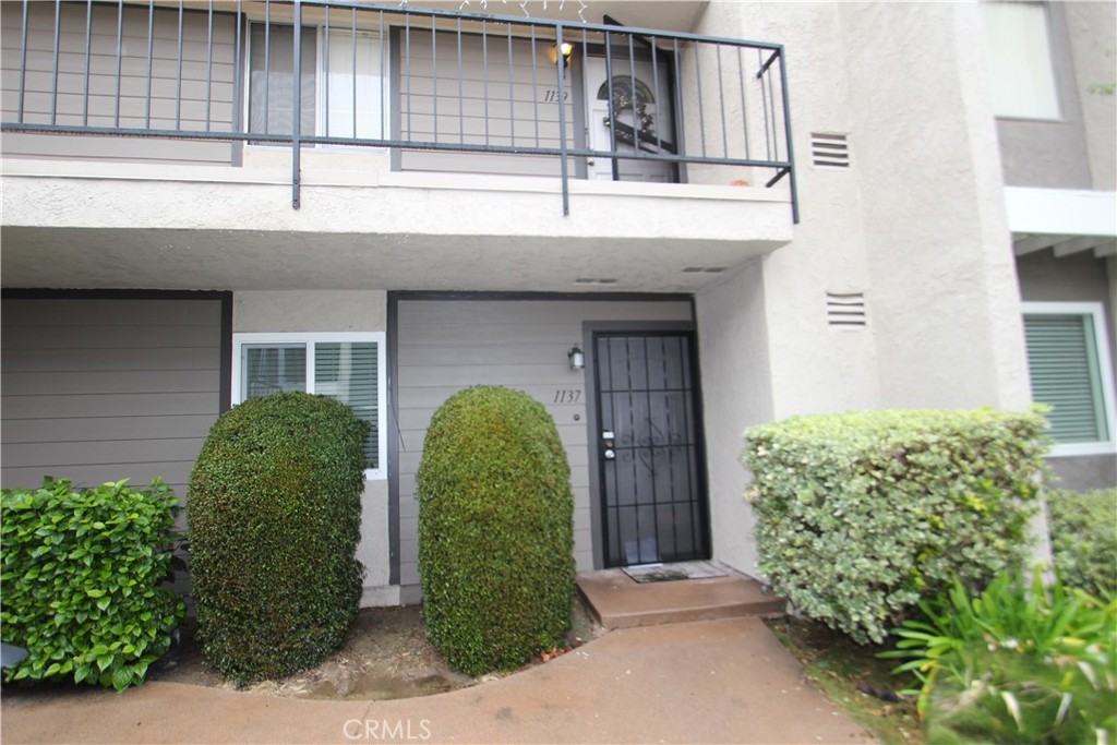 1137 Rosecrans Property Photo 2