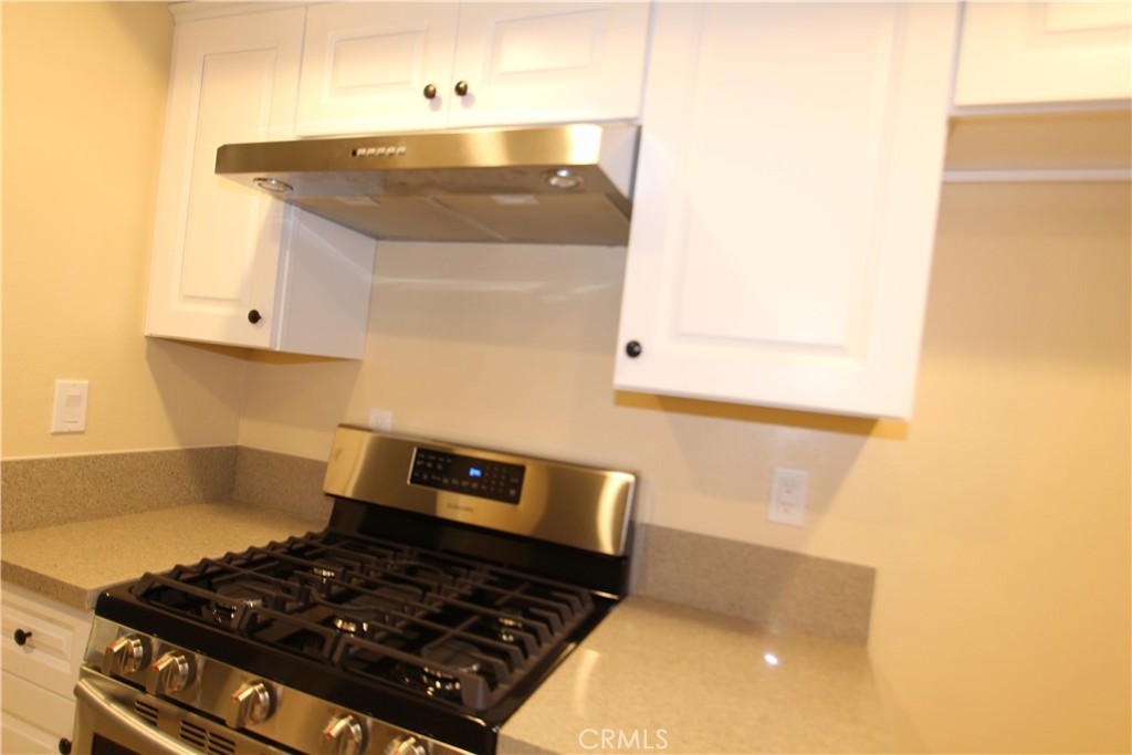 1137 Rosecrans Property Photo 5