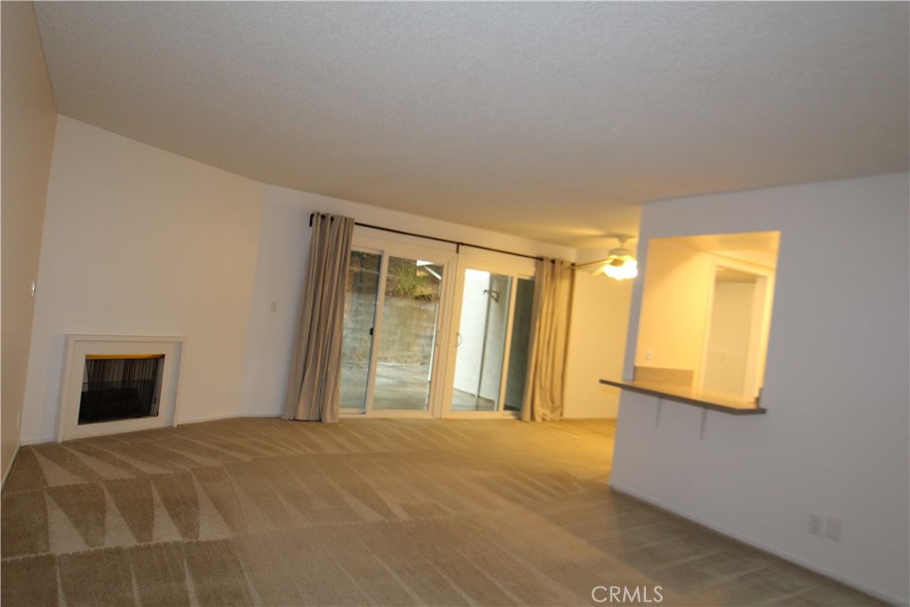 1137 Rosecrans Property Photo 8
