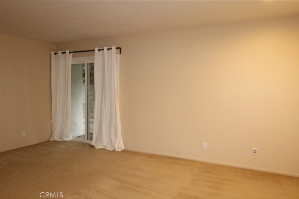 1137 Rosecrans Property Photo 12