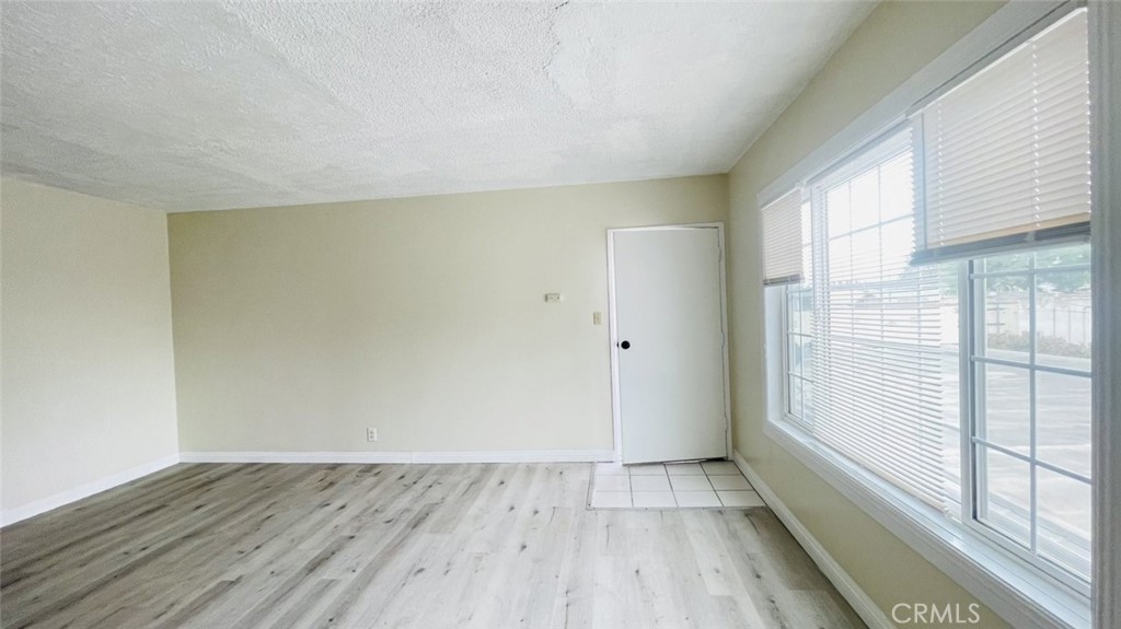 1083 Gaviota Avenue Property Photo 10