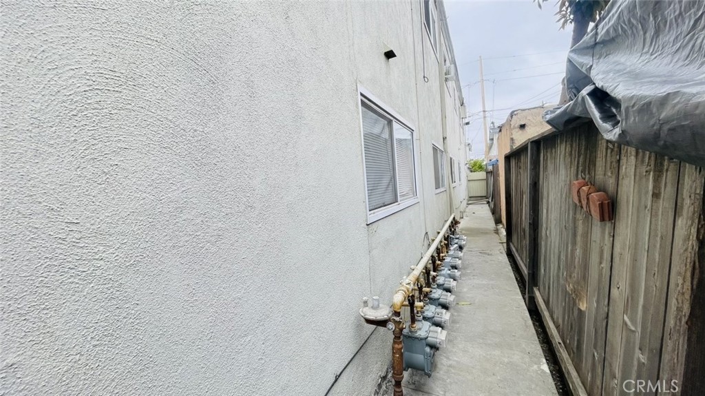 1083 Gaviota Avenue Property Photo 30