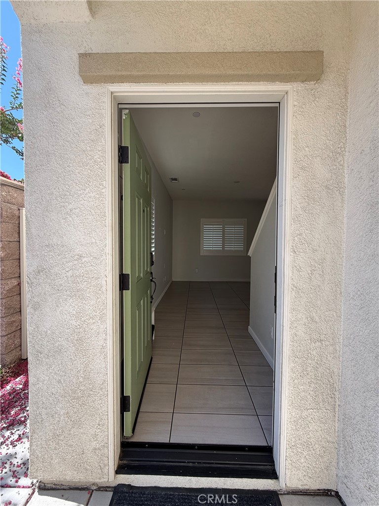 27459 Red Rock Property Photo 2