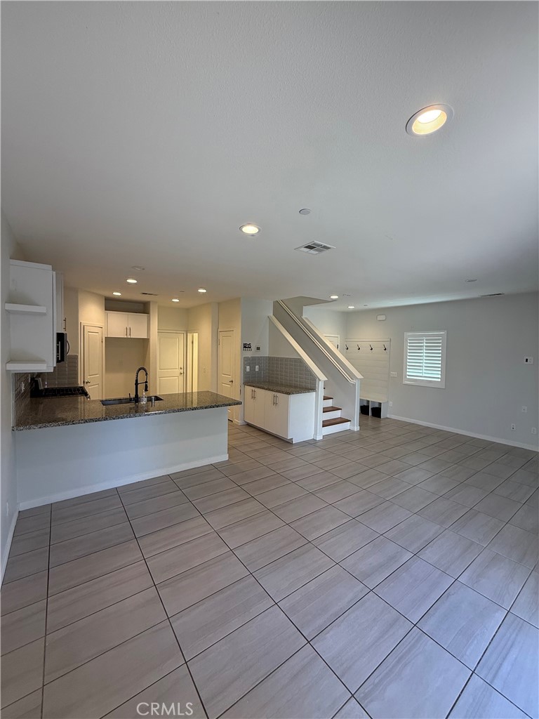 27459 Red Rock Property Photo 10