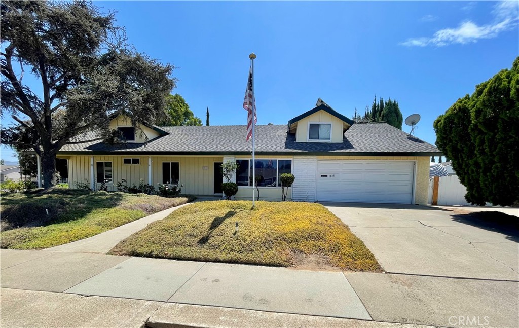 1136 Yosemite Property Photo 1