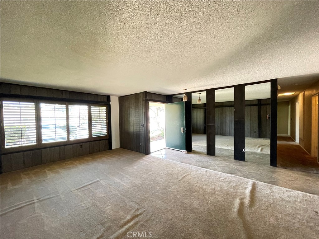 1136 Yosemite Property Photo 4