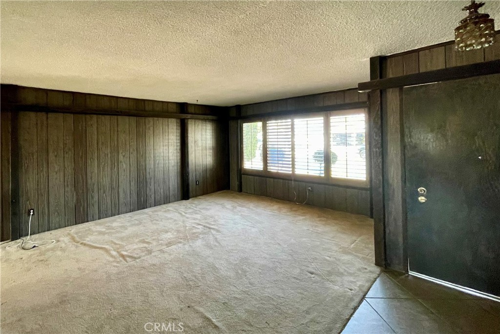 1136 Yosemite Property Photo 5