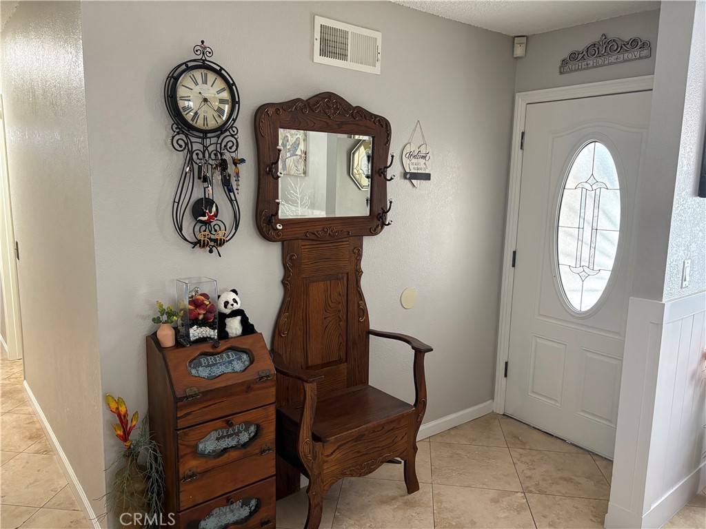 1622 S Pacific Property Photo 3