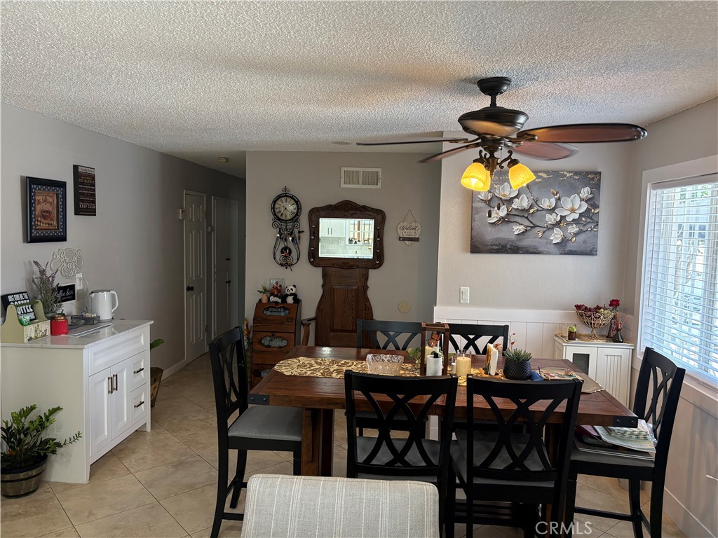 1622 S Pacific Property Photo 4