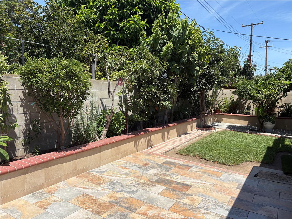 1622 S Pacific Property Photo 27