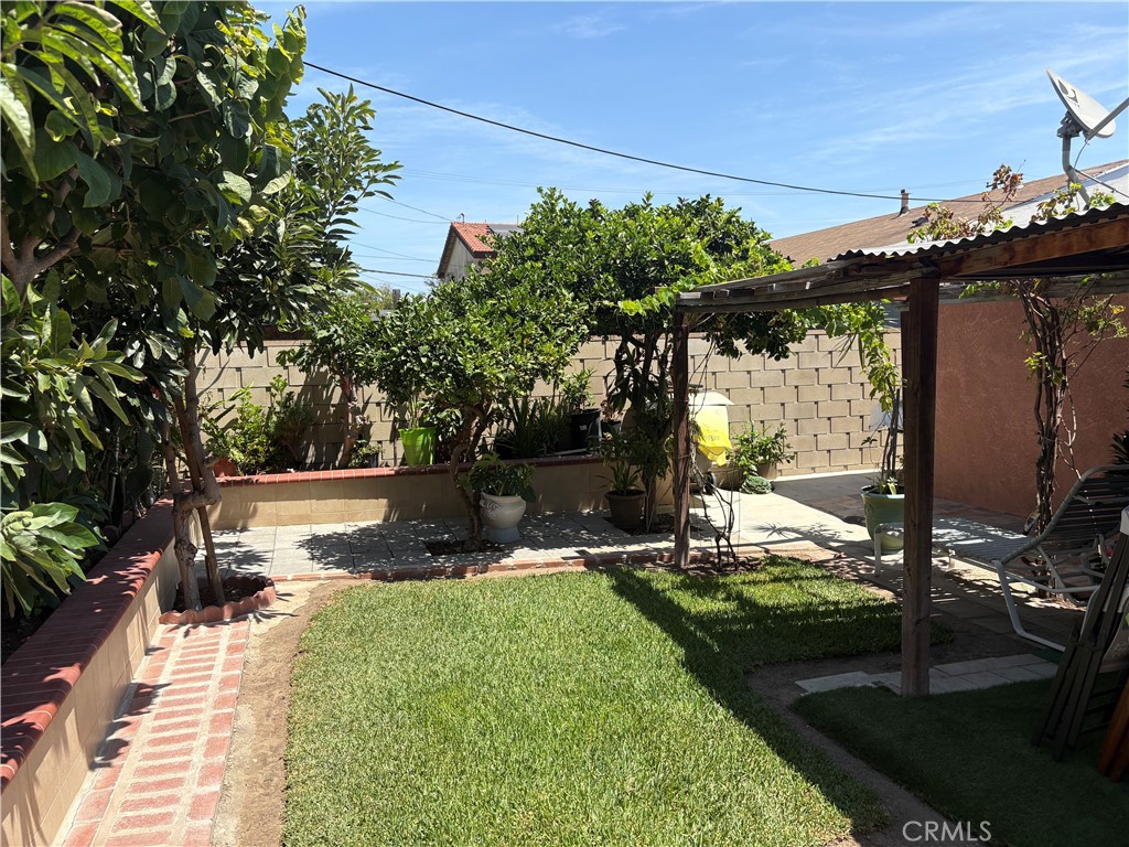 1622 S Pacific Property Photo 31