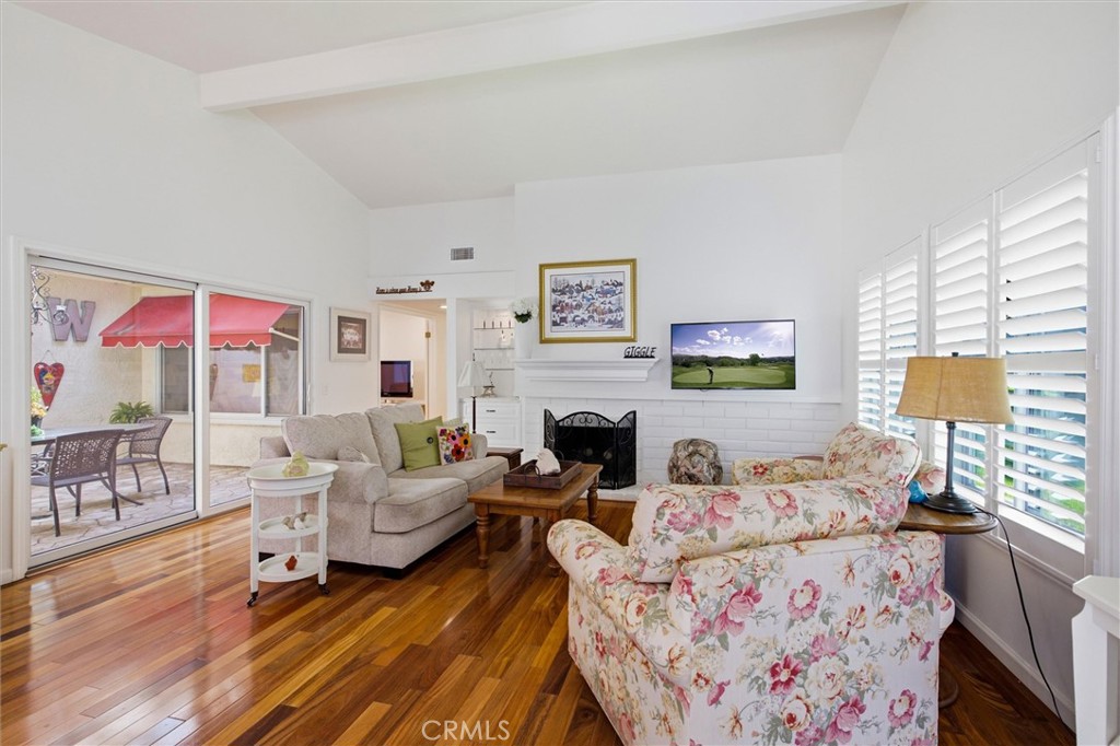 1228 Woodside Drive Property Photo 2