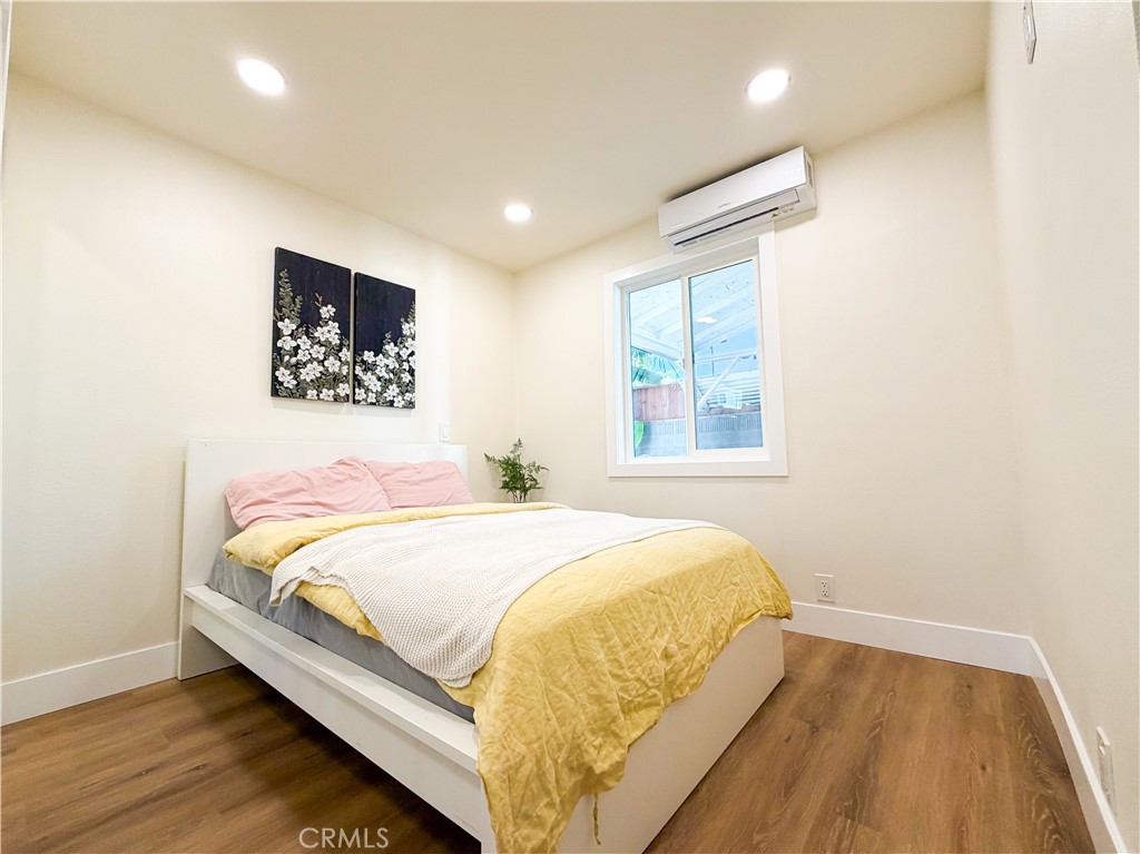 110 N Western Property Photo 6