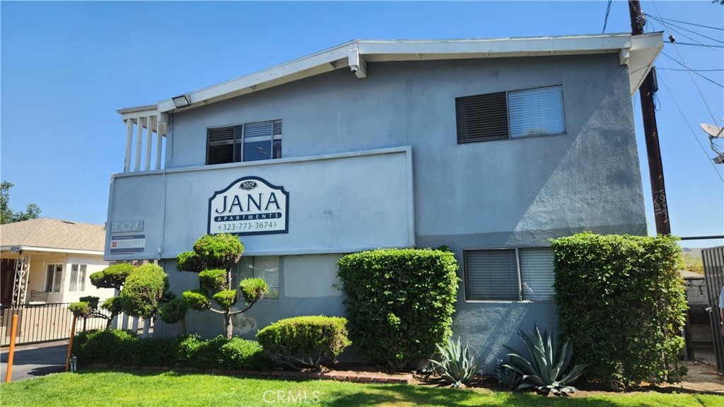 5029 Santa Ana Property Photo 1
