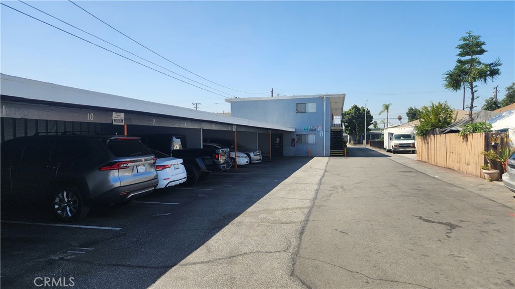 5029 Santa Ana Property Photo 4