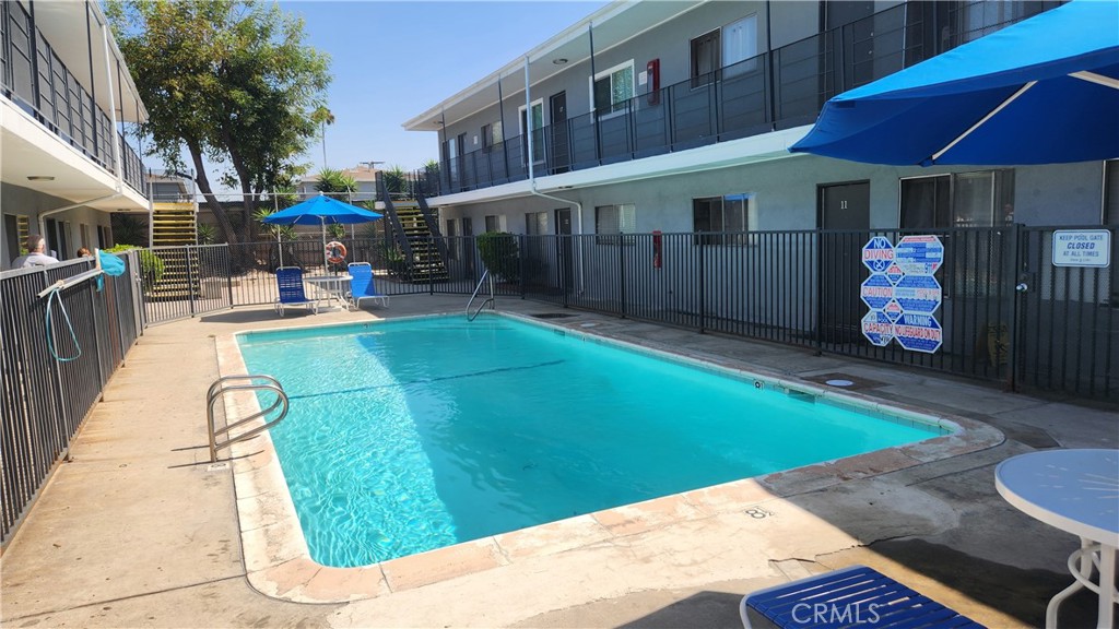 5029 Santa Ana Property Photo 6