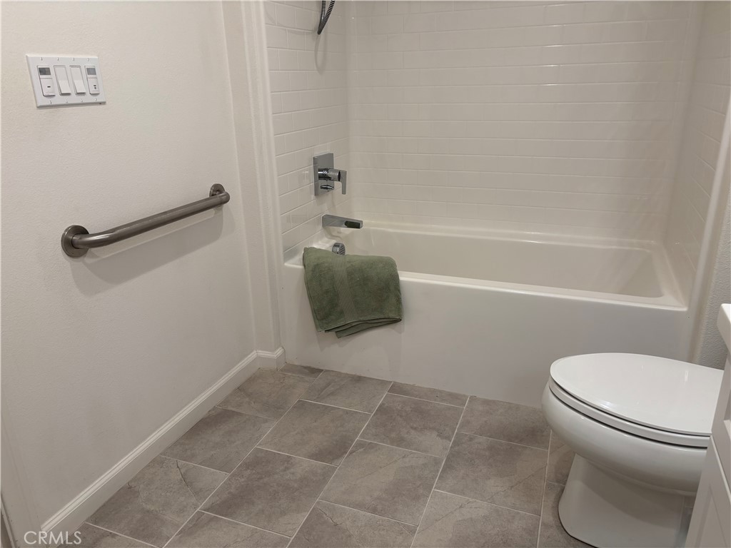 220 Buena Vida Drive 308 Property Photo 28
