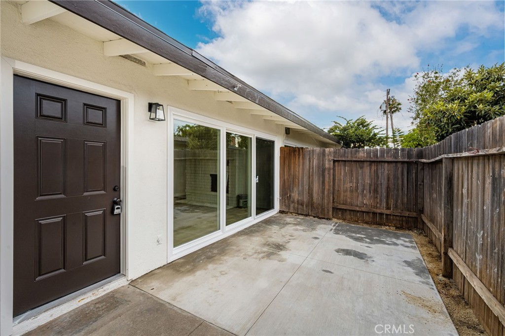 780 N Shattuck Pl Property Photo 14