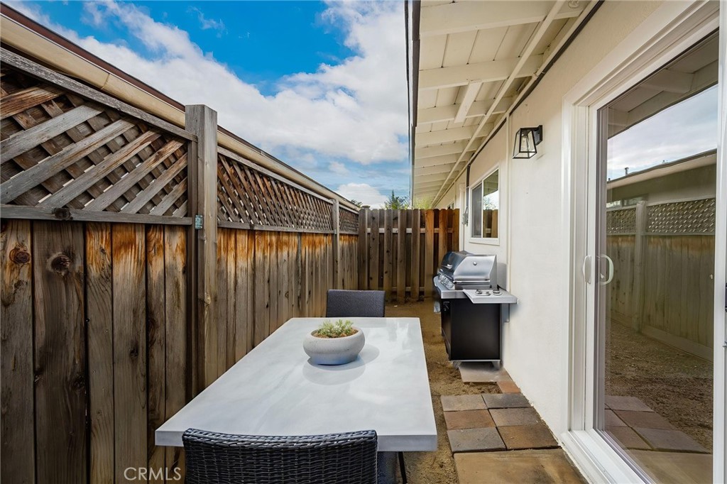 780 N Shattuck Pl Property Photo 27