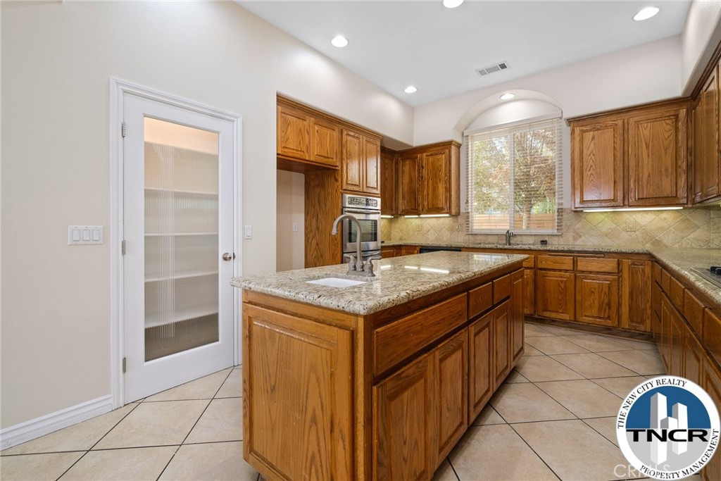 17998 Vista Point Property Photo 19