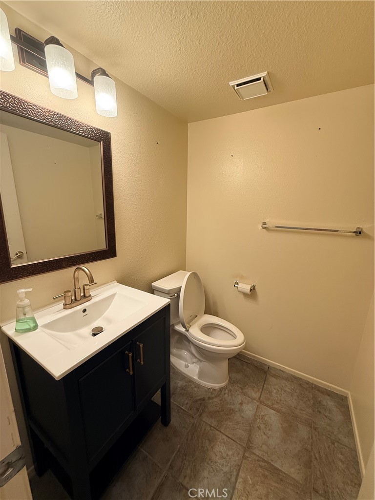 22780 Kentfield Property Photo 6