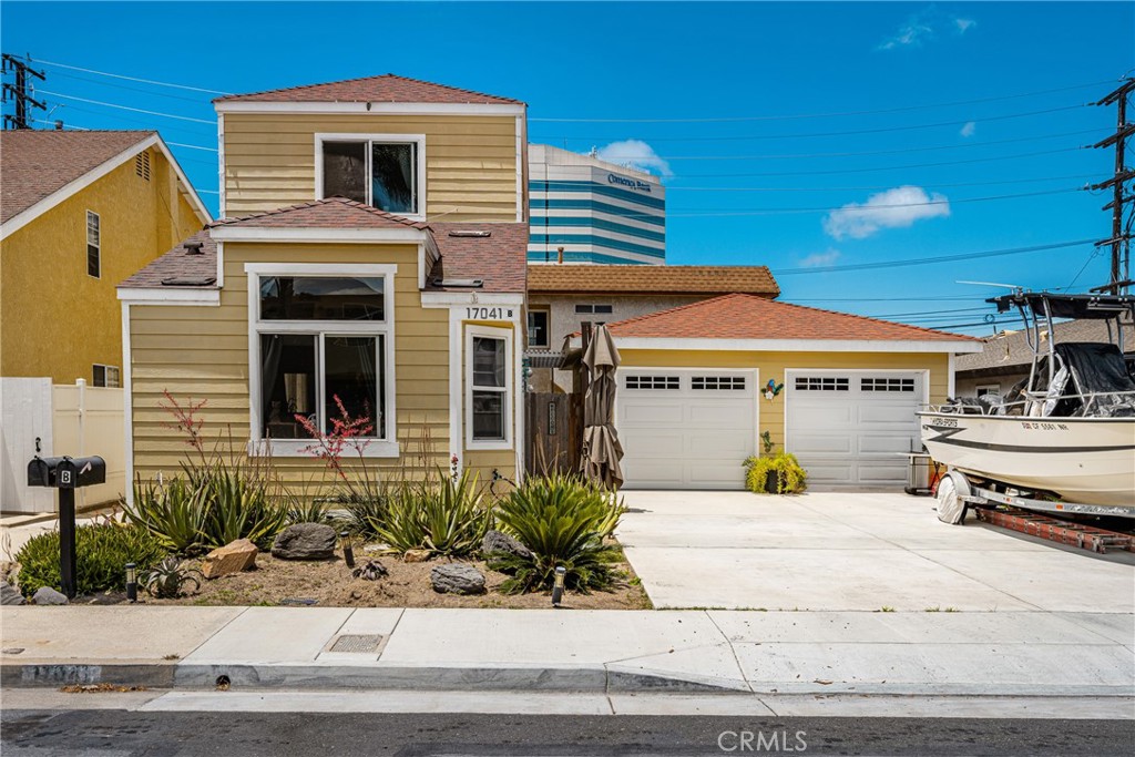 17041 B Lane Property Photo 2