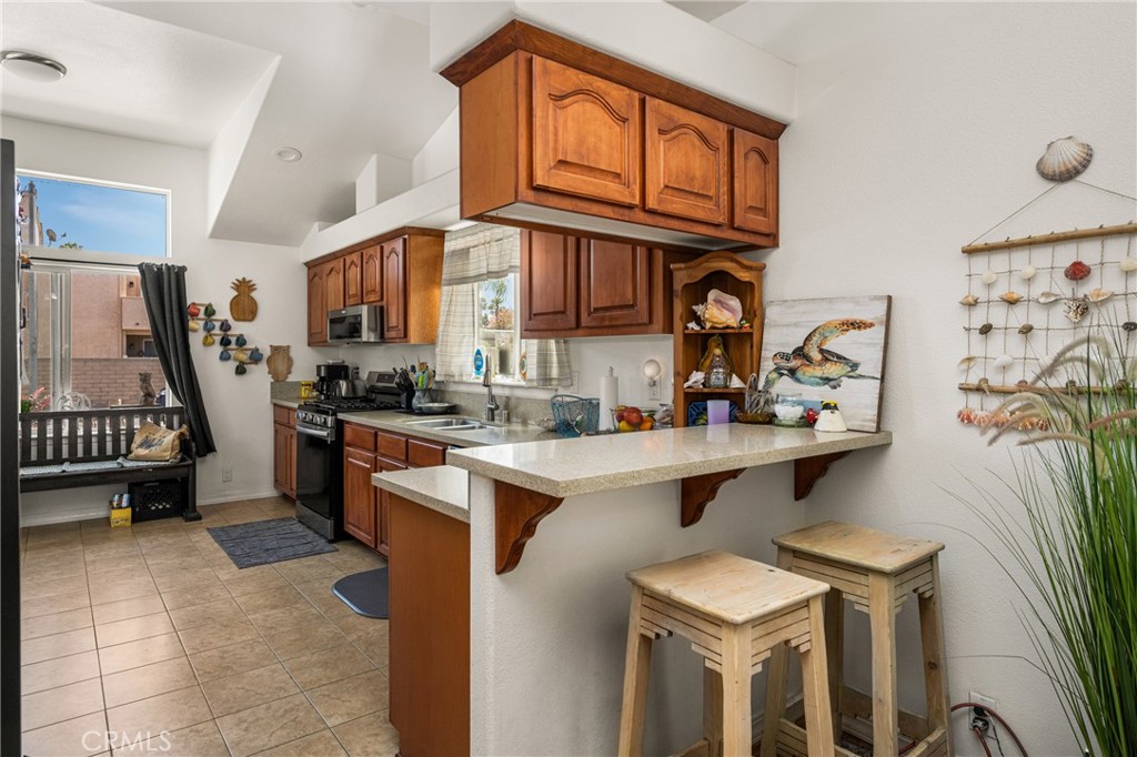 17041 B Lane Property Photo 8