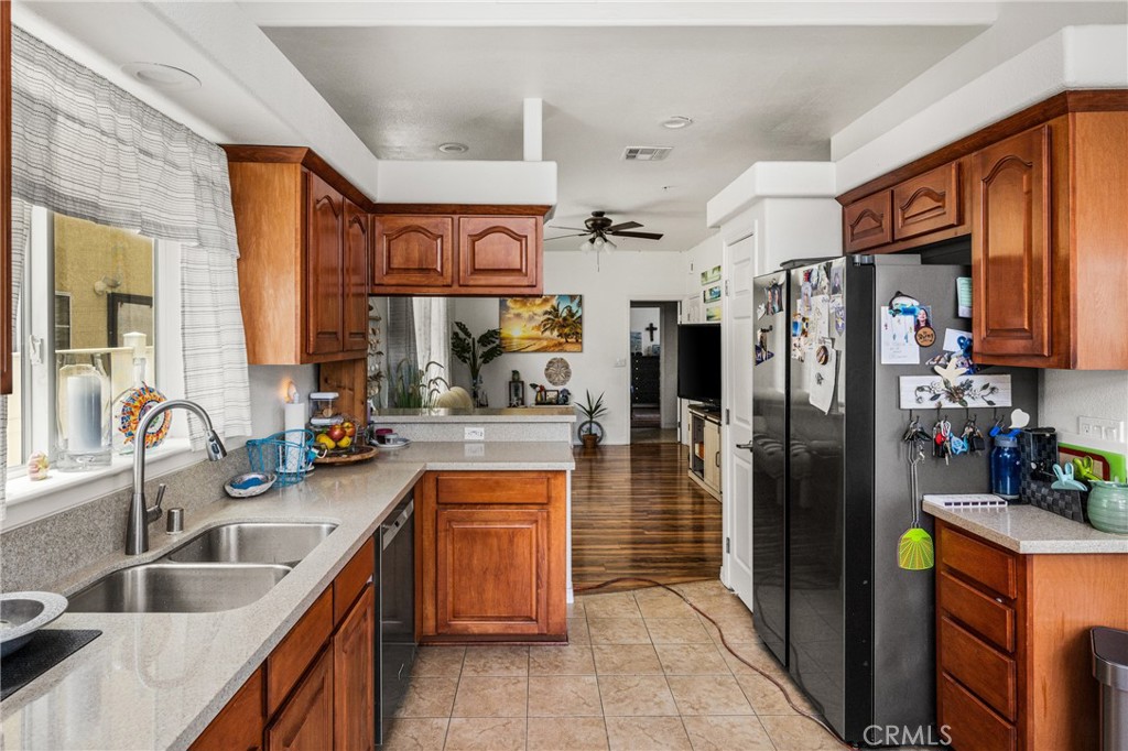 17041 B Lane Property Photo 12