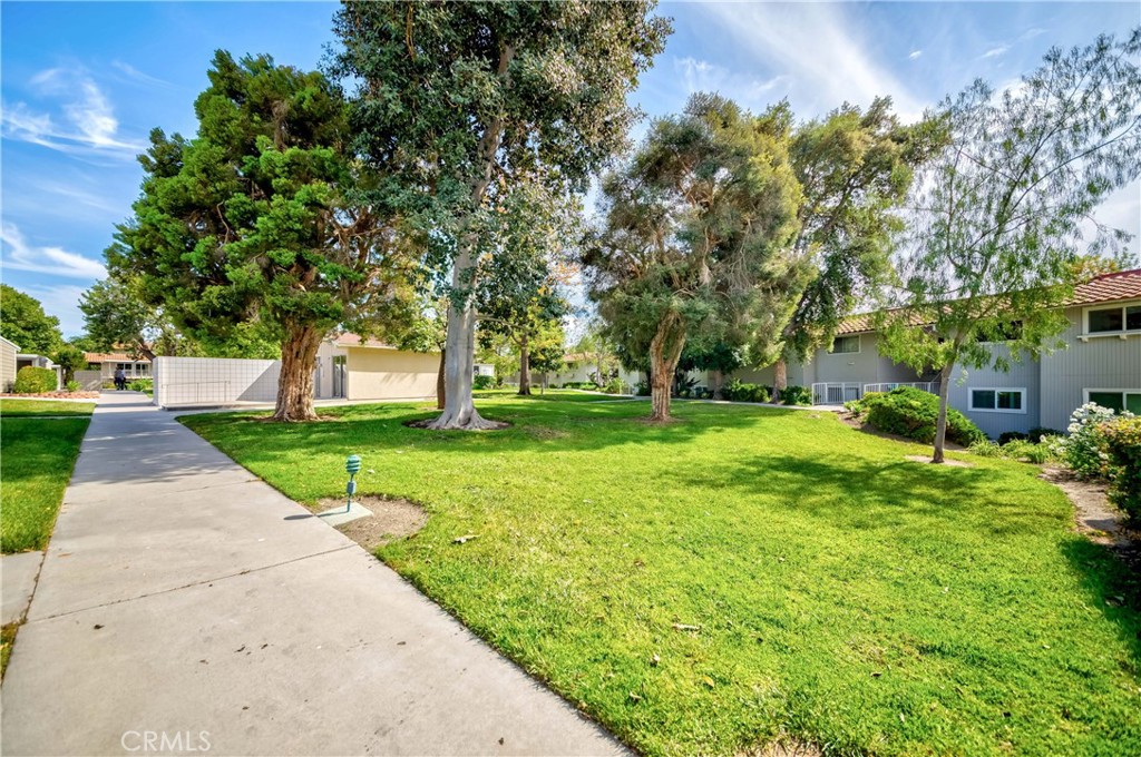 678 Via Alhambra C Property Photo 2