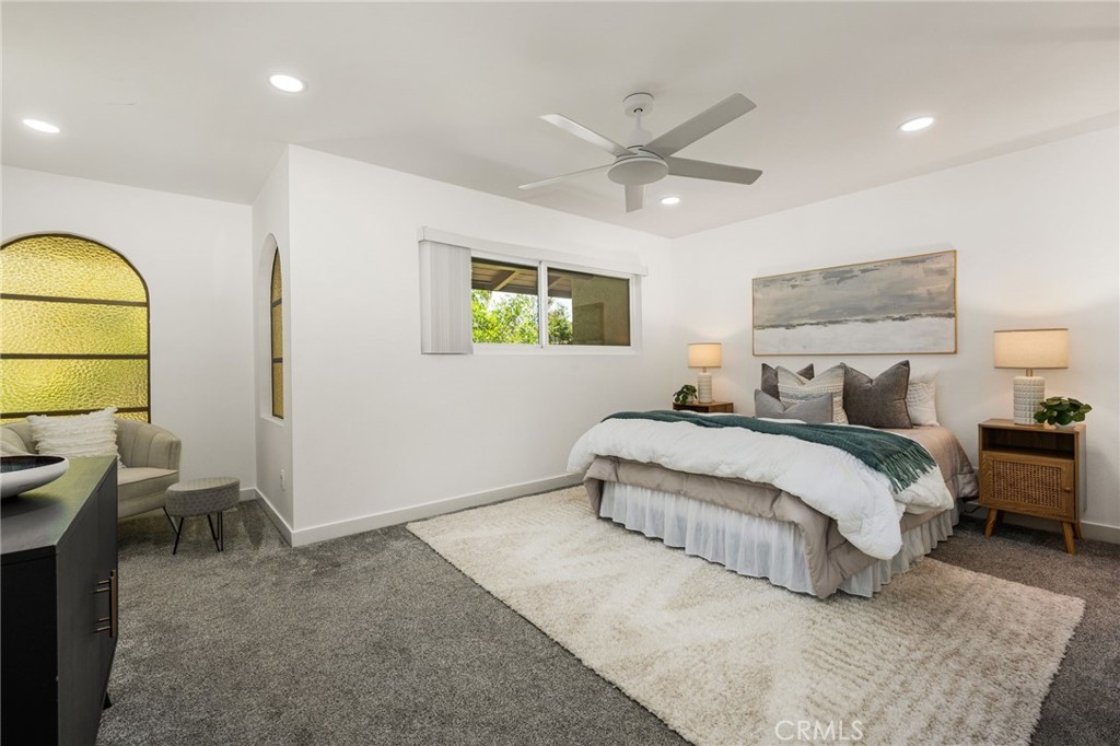 400 S Flower 74 Property Photo 17