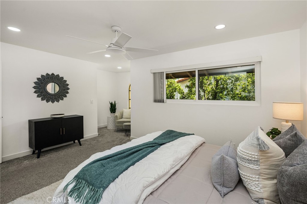 400 S Flower 74 Property Photo 18