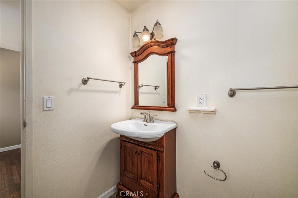 3547 Halbrite Avenue Property Photo 38
