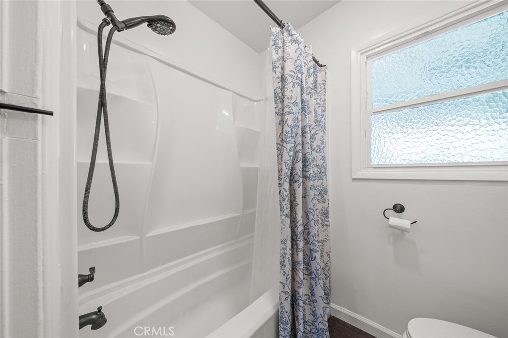2712 Eckleson Street Property Photo 23