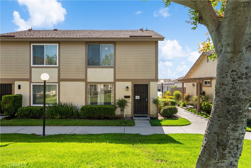 450 Carriage D Property Photo 1