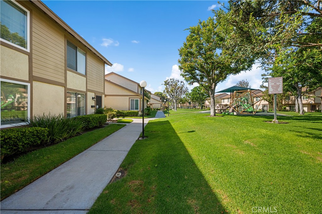 450 Carriage D Property Photo 6