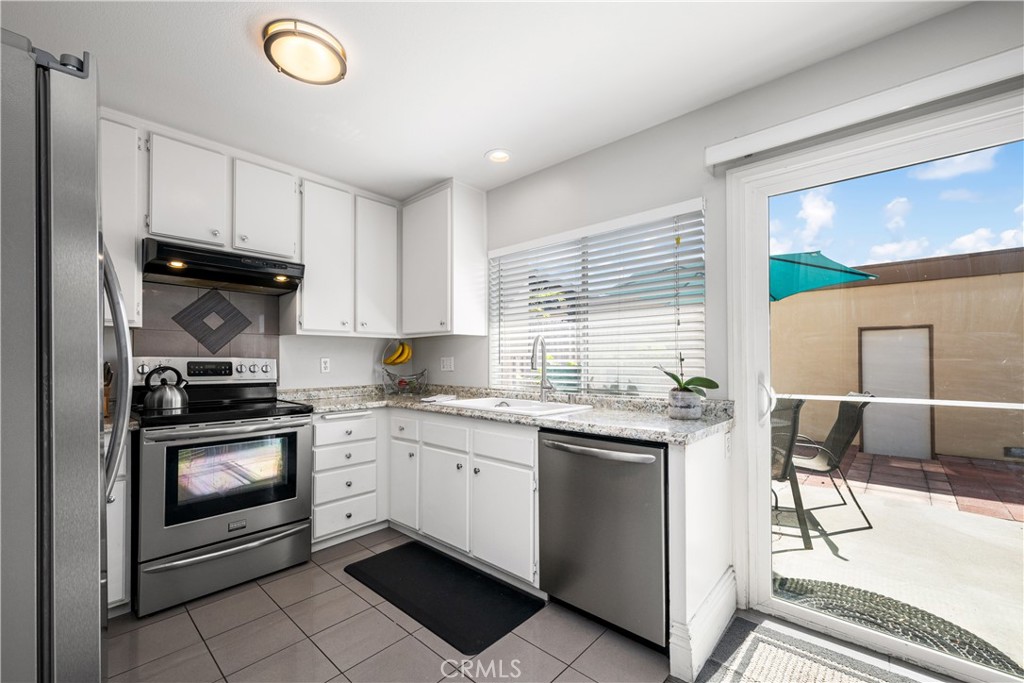 450 Carriage D Property Photo 13