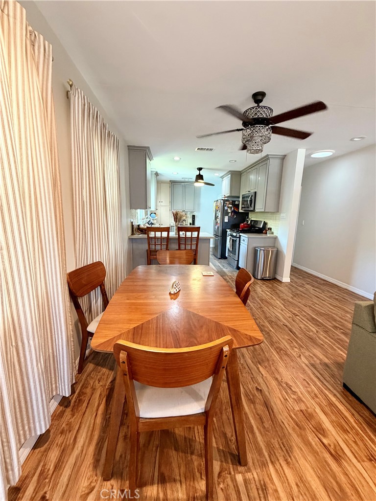 3069 Magnolia Property Photo 4
