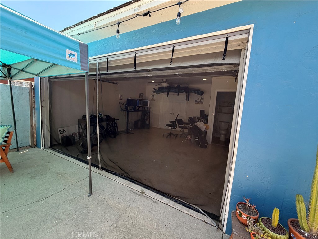 3069 Magnolia Property Photo 16