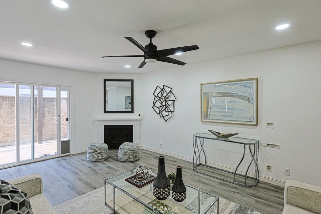 2640 W Meadowview Property Photo 10