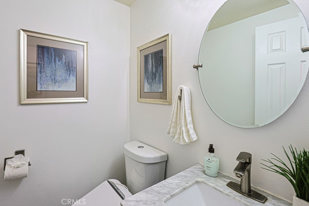 2640 W Meadowview Property Photo 24