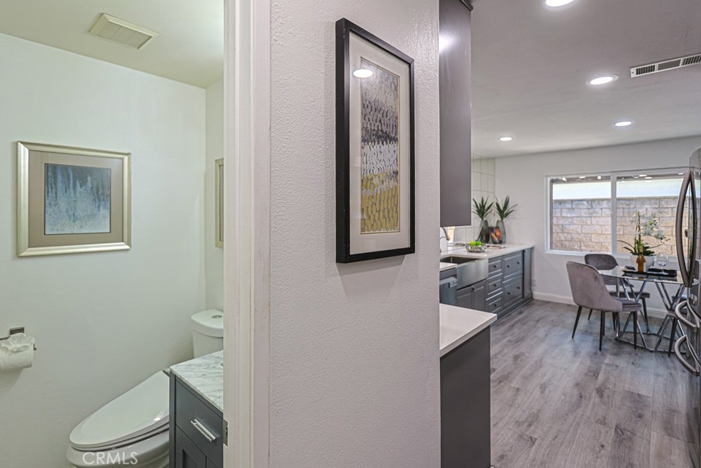 2640 W Meadowview Property Photo 27