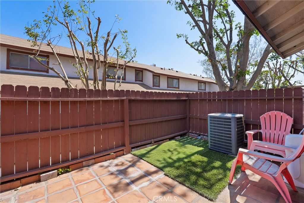 1734 Bradbury Drive 74 Property Photo 12