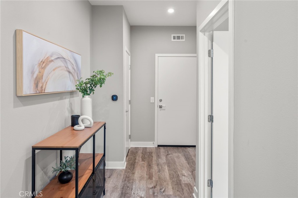 1423 W Cara Property Photo 3