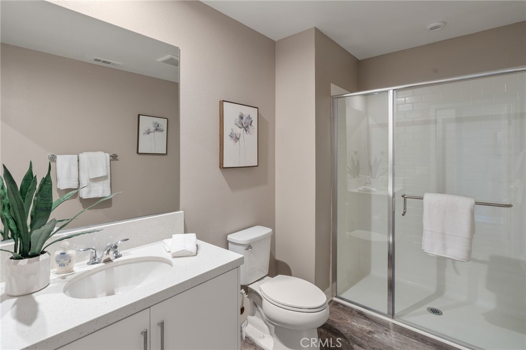 1423 W Cara Property Photo 7